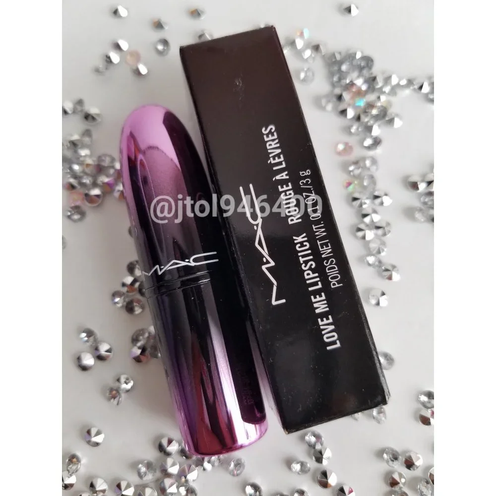 Mac La Femme Love Me Lipstick
